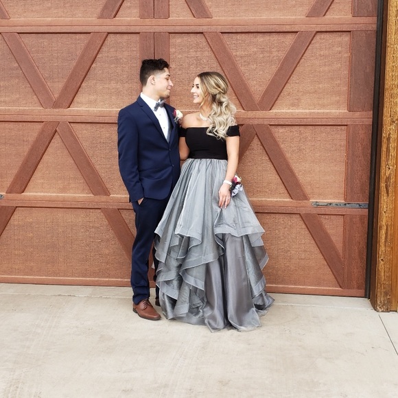 Off the shoulder Prom dress - Picture 4 of 4